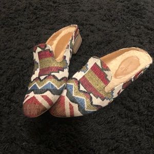 LIKE NEW faux fur loafers